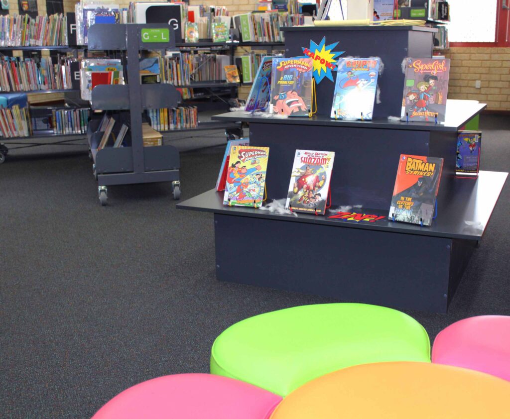 Display Pyramid And Flower Ottoman