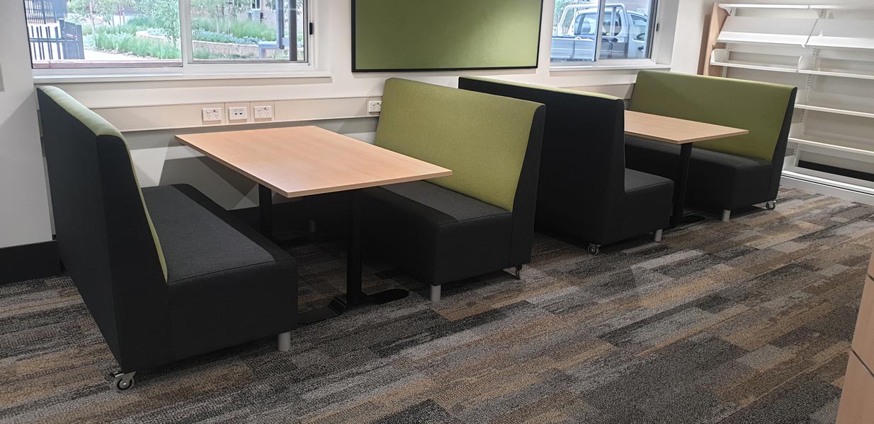 Web 9019 Domino Booth Seating In Graphite And Grass .jpg