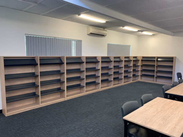 Web Universal Rural Oak Charcoal 1.jpg