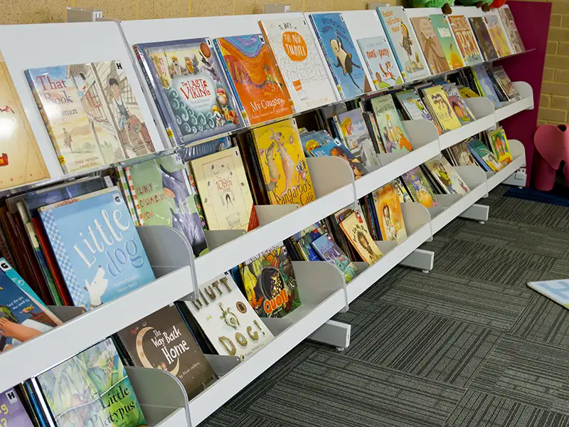 5 bay picture book shelving